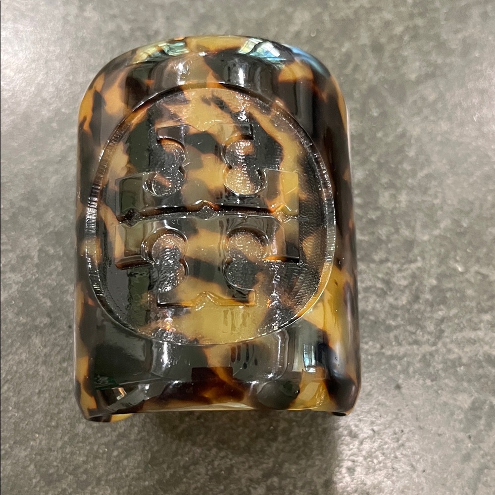 Tory Burch Tortoise Pattern Resin Bracelet